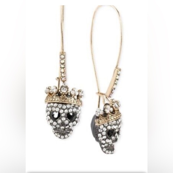 Betsey Johnson 🆕‘’Dark Shadows" Pave Sugar Skull Crystal Drop Earrings. - Picture 6 of 6